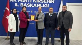 AK PARTİ KADINLAR KOLLARI BAŞKANLIĞINDA BAYRAK DEĞİŞİMİ